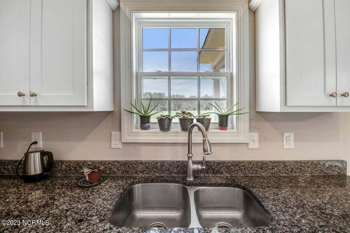 407 Pointe Drive La Grange, NC 28551 - Photo 17 of 41 407 Pointe Dr-31