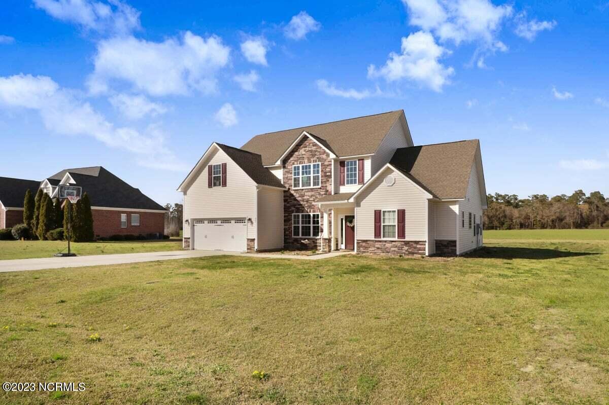 407 Pointe Drive La Grange, NC 28551 - Photo 2 of 41 407 Pointe Dr-3
