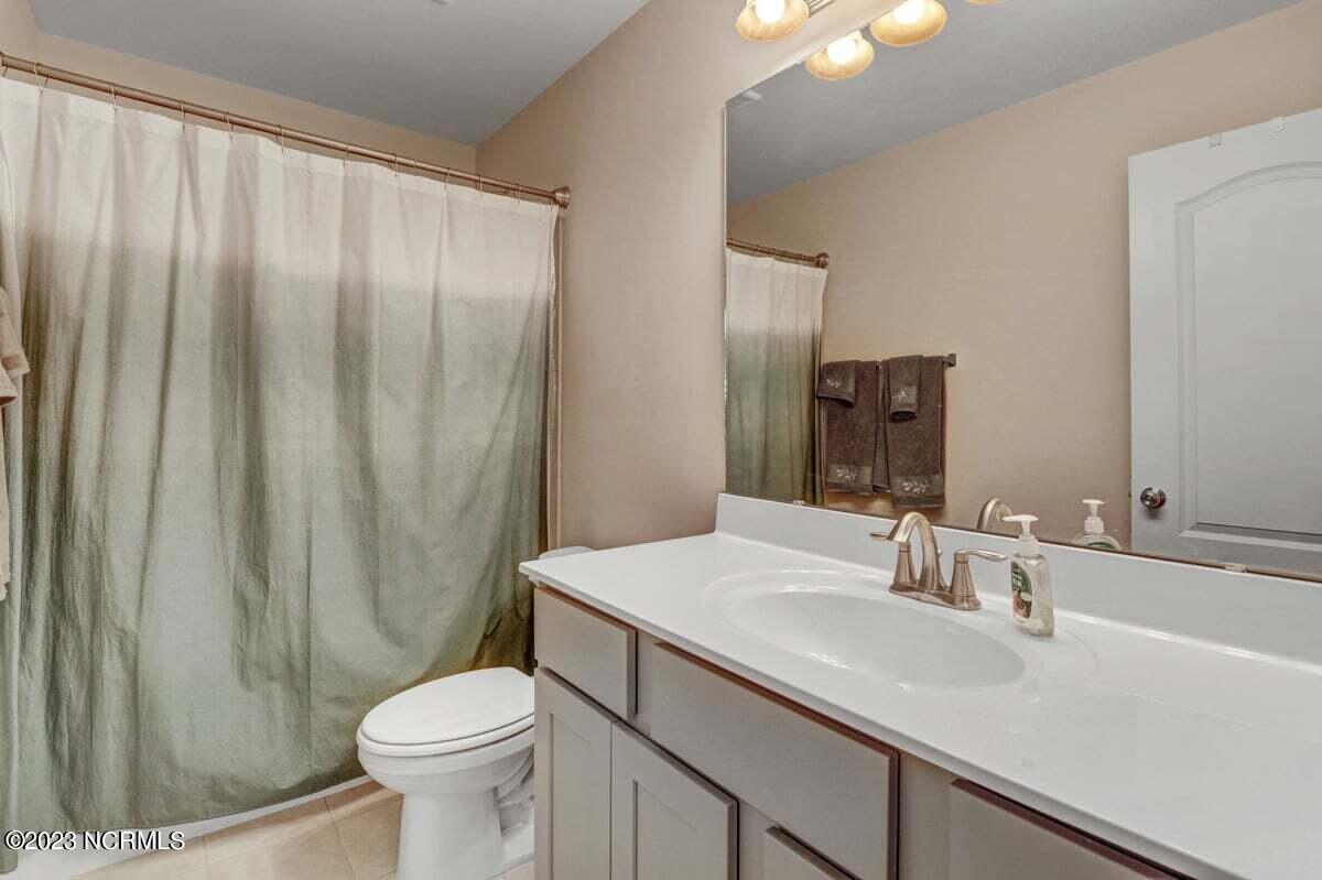 407 Pointe Drive La Grange, NC 28551 - Photo 25 of 41 407 Pointe Dr-44