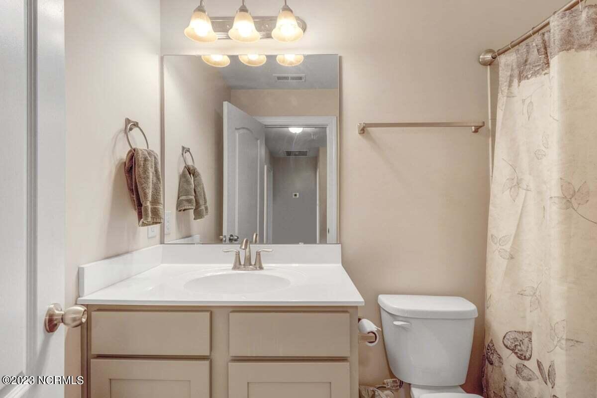 407 Pointe Drive La Grange, NC 28551 - Photo 28 of 41 407 Pointe Dr-41