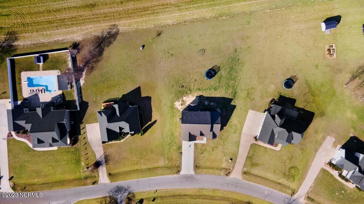 407 Pointe Drive La Grange, NC 28551 - Photo 33 of 41 407 Pointe Dr-7