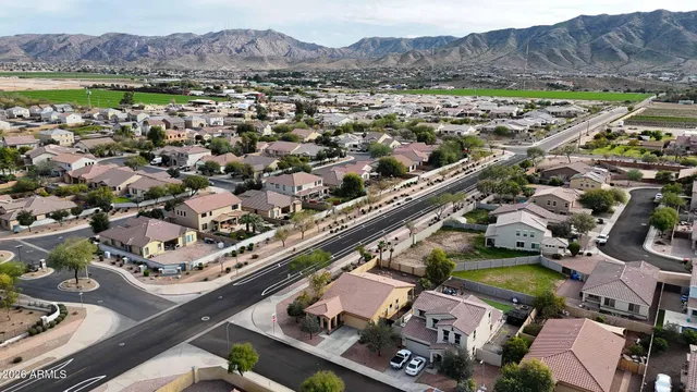 $395,000 | 2303 West Desert Lane, Phoenix, AZ 85041