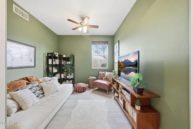 $395,000 | 2303 West Desert Lane, Phoenix, AZ 85041