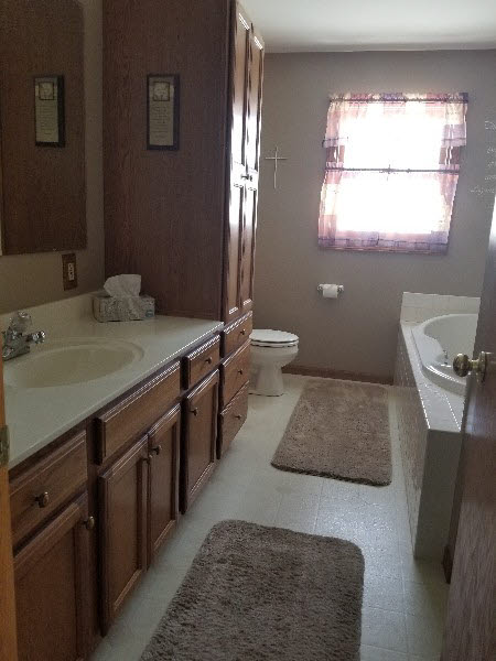 668 West German Road Bay City, MI 48708 - Photo 11 of 34