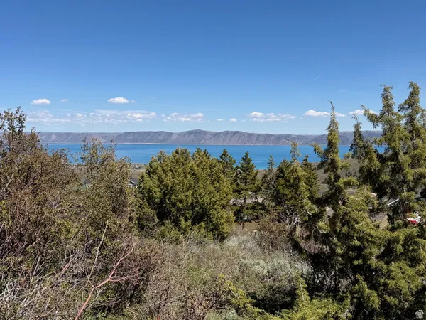$89,900 | 918 Lakeview Drive, Unit 88, Garden City, UT 84028