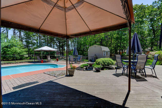 805 Cassville Road Jackson, NJ 08527 - Photo 23 of 36 805 Cassville Rd Jackson NJ-small-021-De