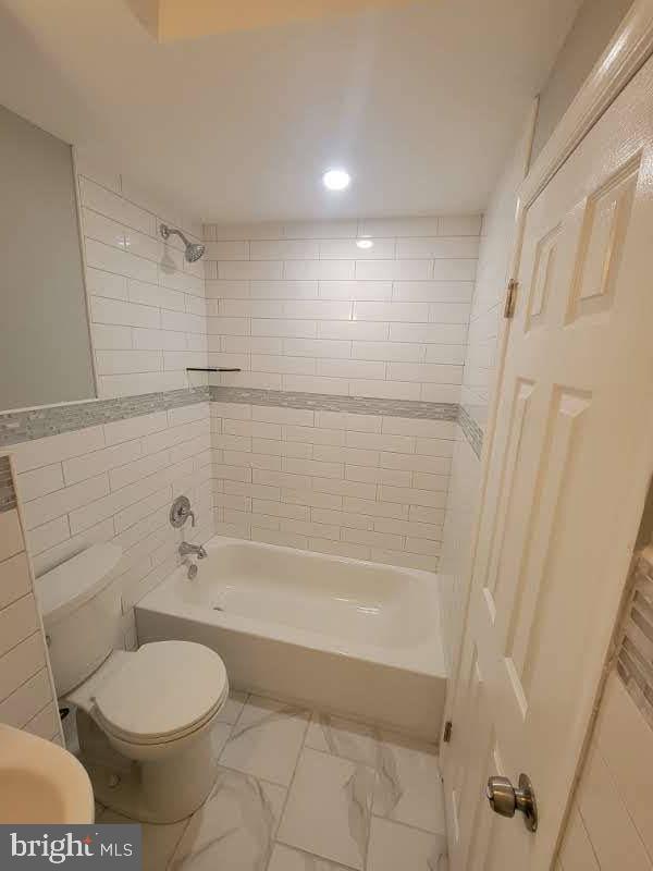 2868 Welsh Road Philadelphia, PA 19152 - Photo 13 of 22 Hall bathroom