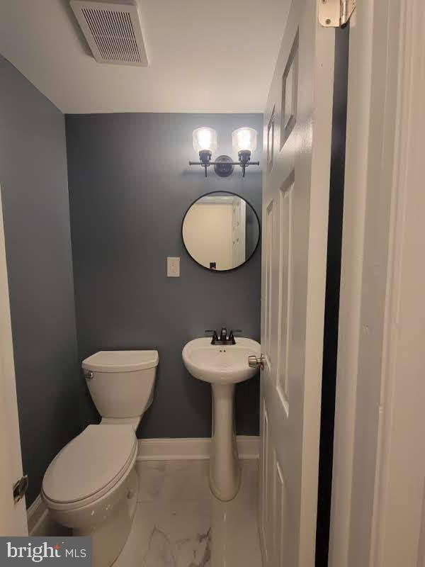 2868 Welsh Road Philadelphia, PA 19152 - Photo 14 of 22 1st floor powder room
