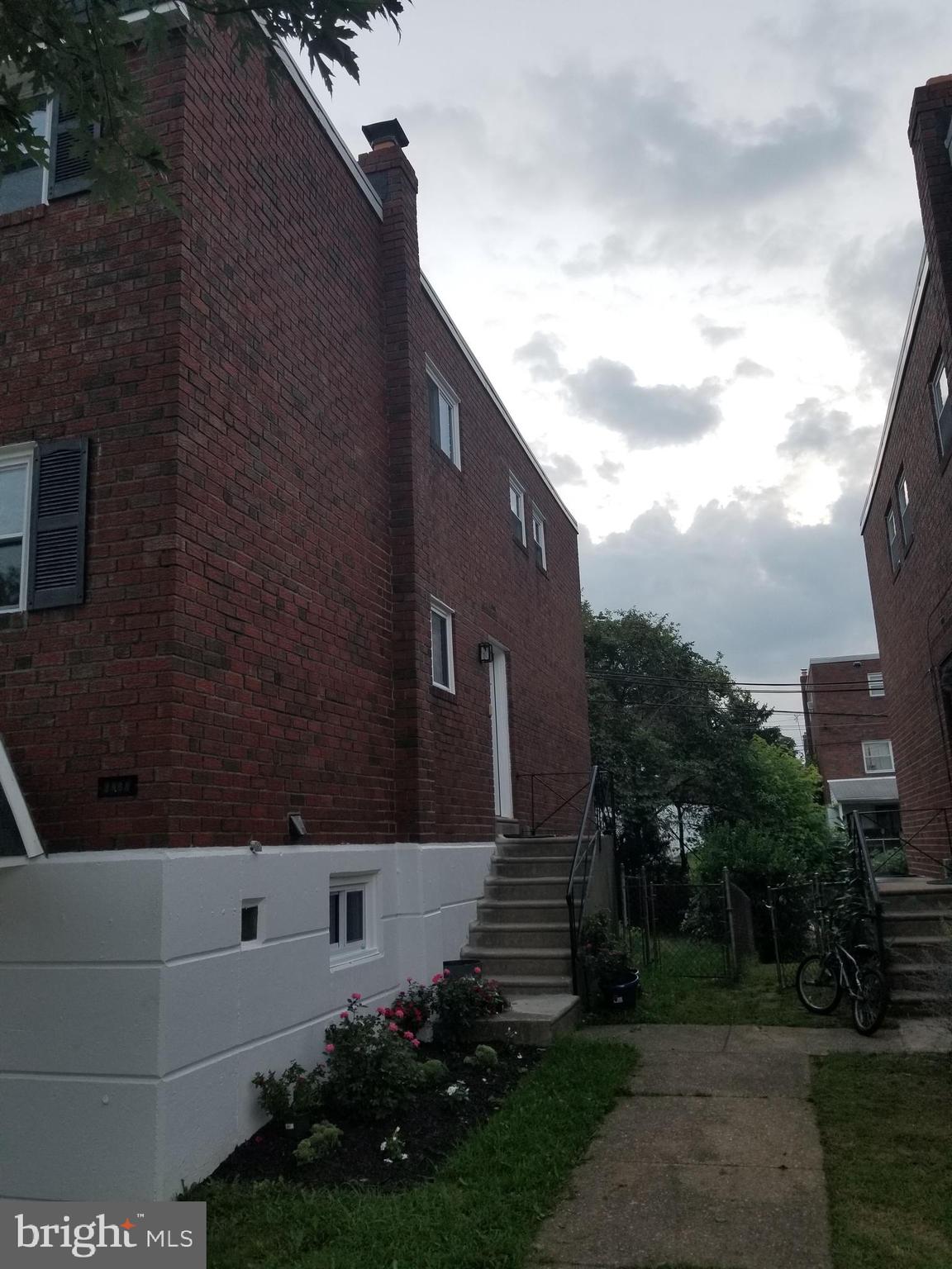 2868 Welsh Road Philadelphia, PA 19152 - Photo 17 of 22 Exterior side