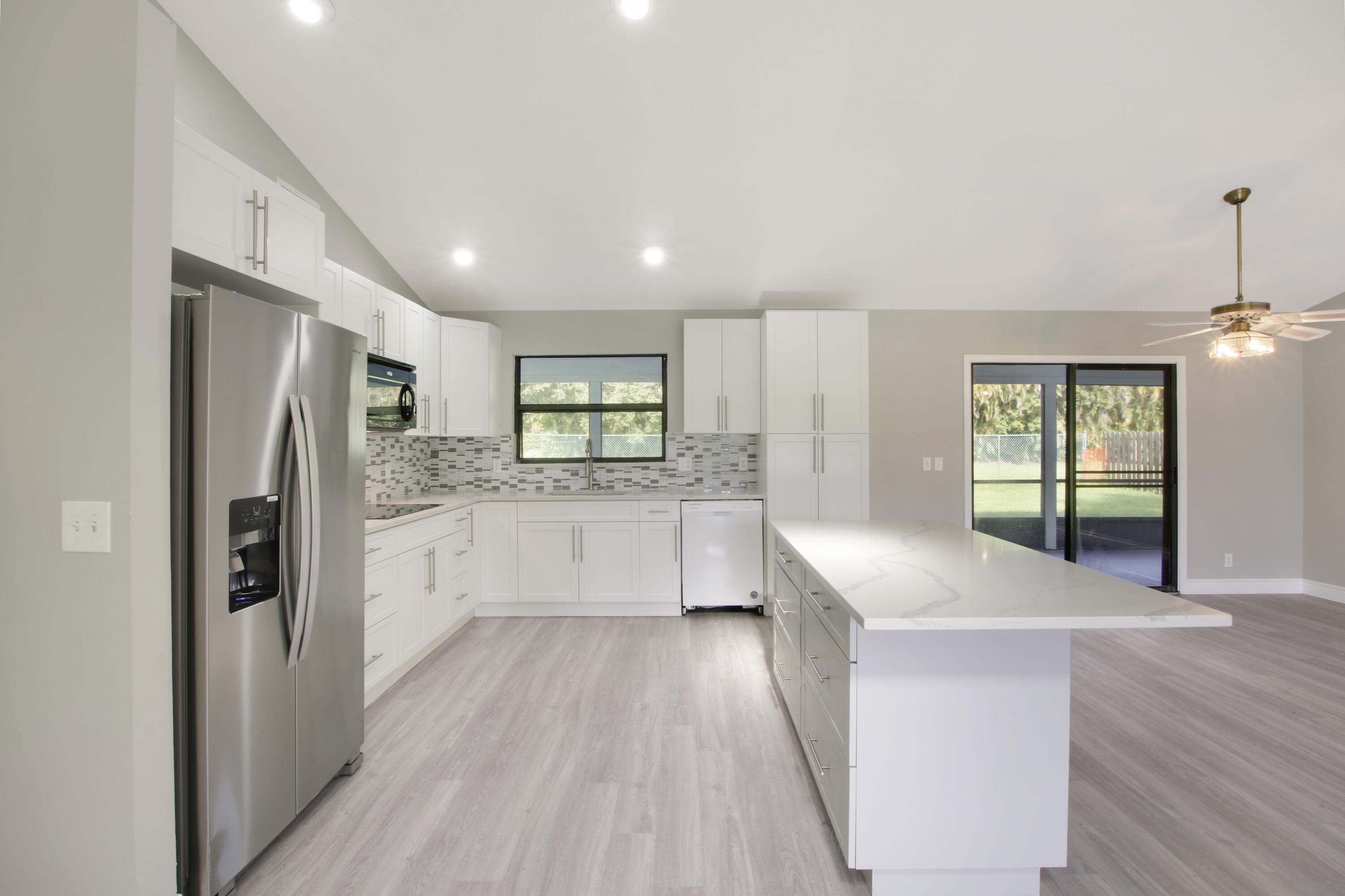 1252 Raintree Lane Wellington, FL 33414 - Photo 5 of 22 Kitchen