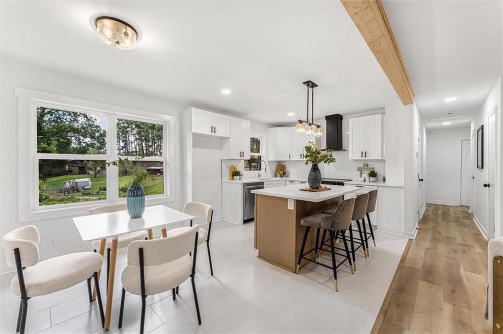 2327 Greenway Drive Decatur, GA 30035 - Photo 10 of 31