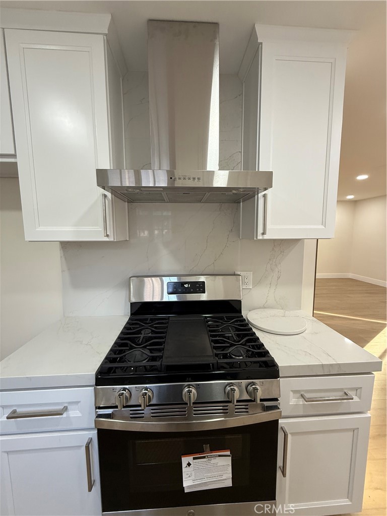 9123 Woodley Avenue North Hills, CA 91343 - Photo 12 of 33