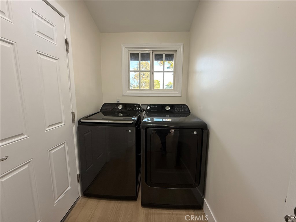 9123 Woodley Avenue North Hills, CA 91343 - Photo 14 of 33