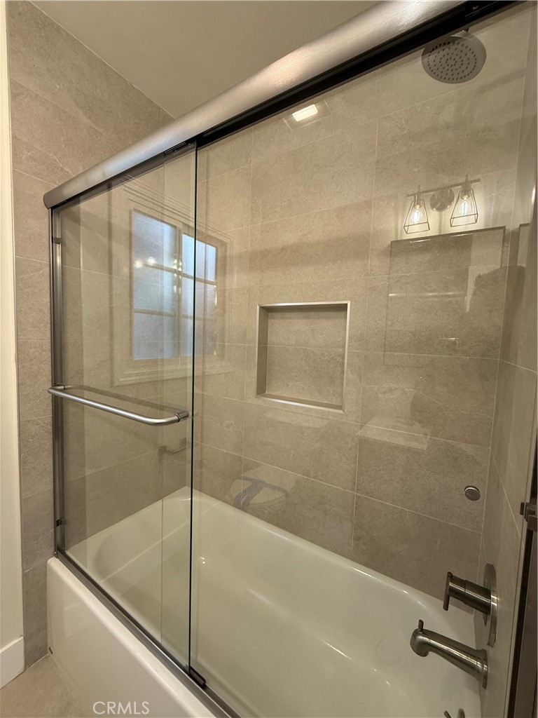 9123 Woodley Avenue North Hills, CA 91343 - Photo 20 of 33