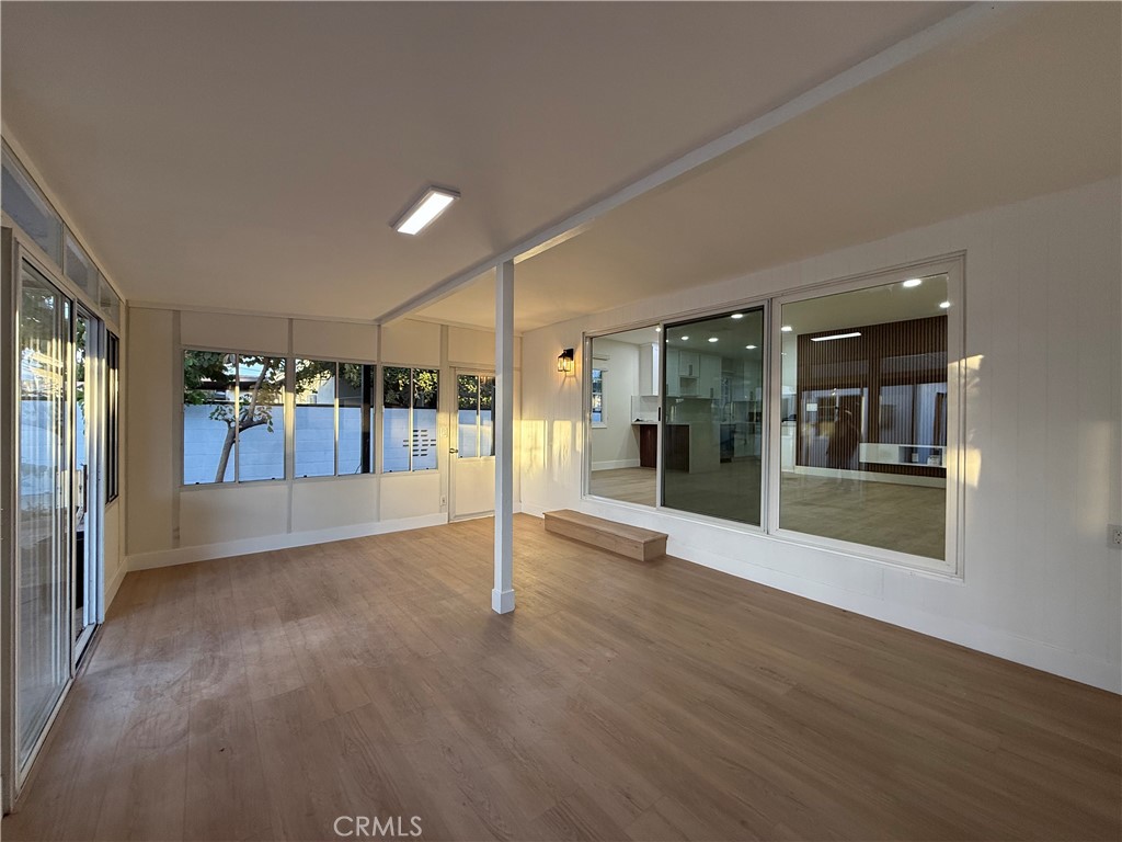 9123 Woodley Avenue North Hills, CA 91343 - Photo 27 of 33