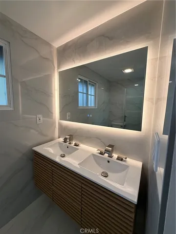 $4,500 | 9123 Woodley Avenue, North Hills, CA 91343