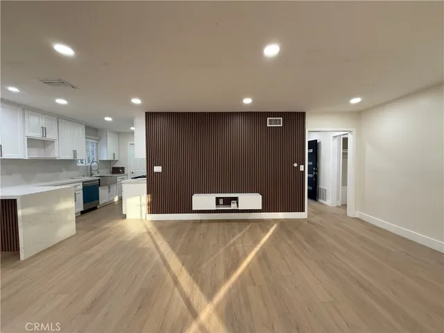 $4,500 | 9123 Woodley Avenue, North Hills, CA 91343