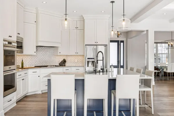 $1,850,000 | 16865 46th Avenue North, Plymouth, MN 55446