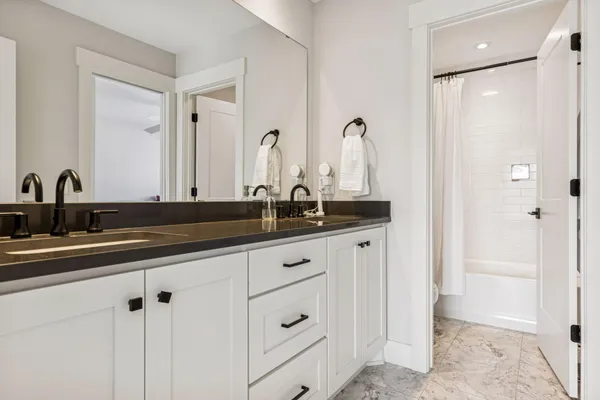 $1,850,000 | 16865 46th Avenue North, Plymouth, MN 55446