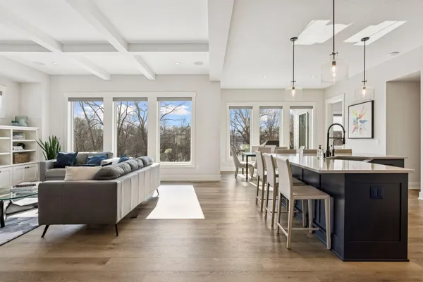 $1,850,000 | 16865 46th Avenue North, Plymouth, MN 55446