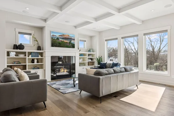 $1,850,000 | 16865 46th Avenue North, Plymouth, MN 55446