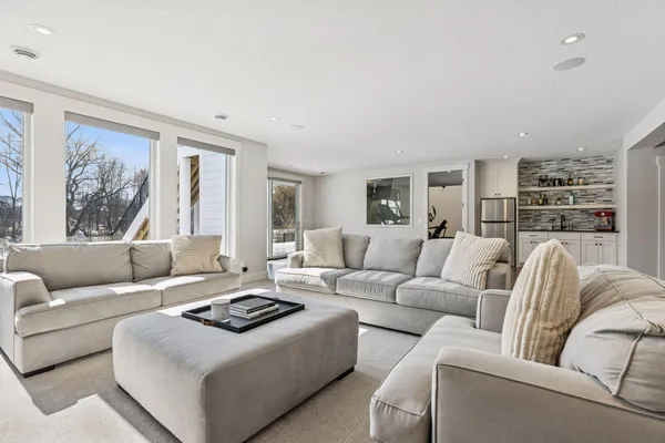 $1,850,000 | 16865 46th Avenue North, Plymouth, MN 55446