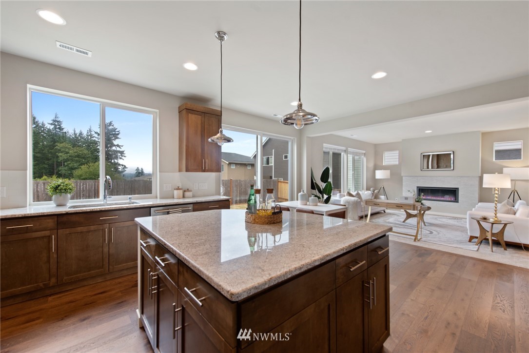17511 Meridian Place West Bothell, WA 98012 - Photo 9 of 31