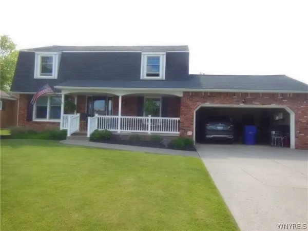 $409,900 | 38 Old Farm Circle, West Seneca, NY 14224