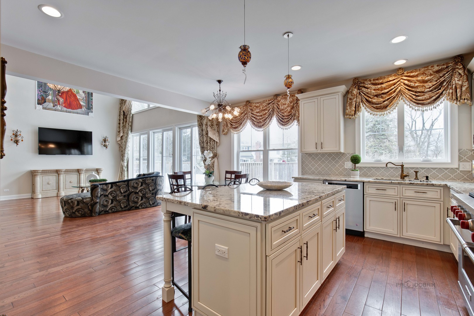 1557 Harding Road Northfield, IL 60093 - Photo 16 of 54 Gallery Image 16