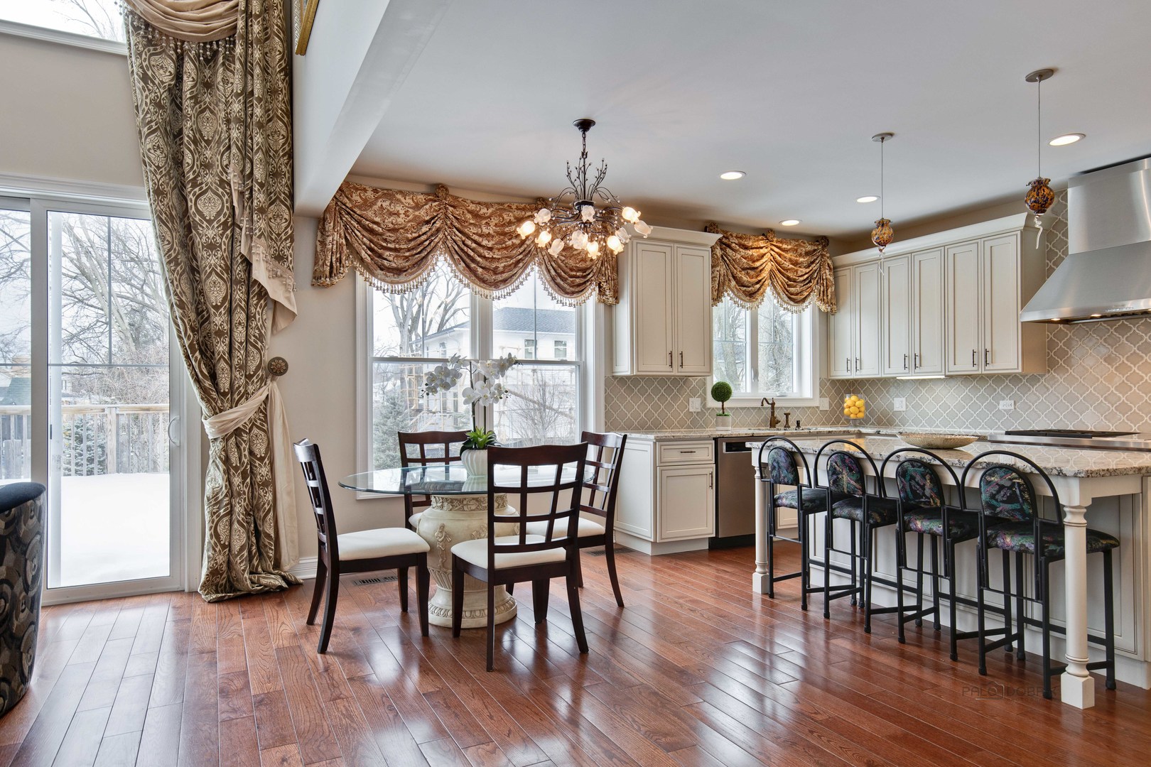 1557 Harding Road Northfield, IL 60093 - Photo 17 of 54 Gallery Image 17