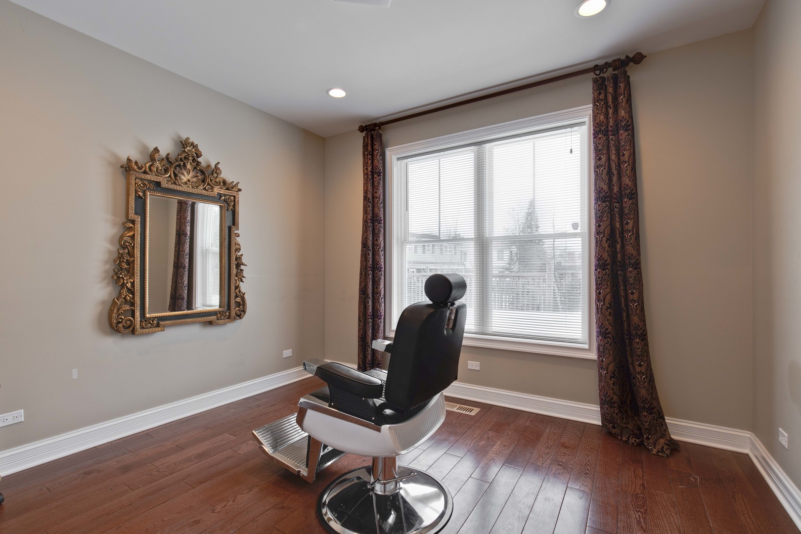 1557 Harding Road Northfield, IL 60093 - Photo 28 of 54 Gallery Image 28
