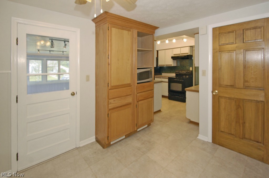 24055 Center Ridge Road Westlake, OH 44145 - Photo 8 of 25 Gallery Image 8