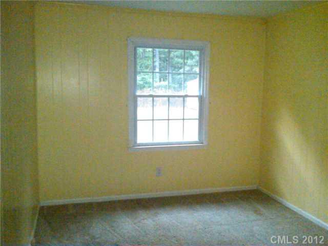 621 Ralph Handsel Boulevard Stanley, NC 28164 - Photo 6 of 16 Gallery Image 6
