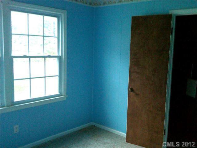 621 Ralph Handsel Boulevard Stanley, NC 28164 - Photo 9 of 16 Gallery Image 9