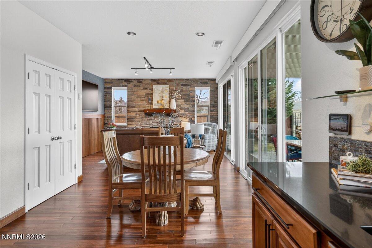 1091 Crown View Drive Reno, NV 89523 - Photo 18 of 61 19-DSC_1184