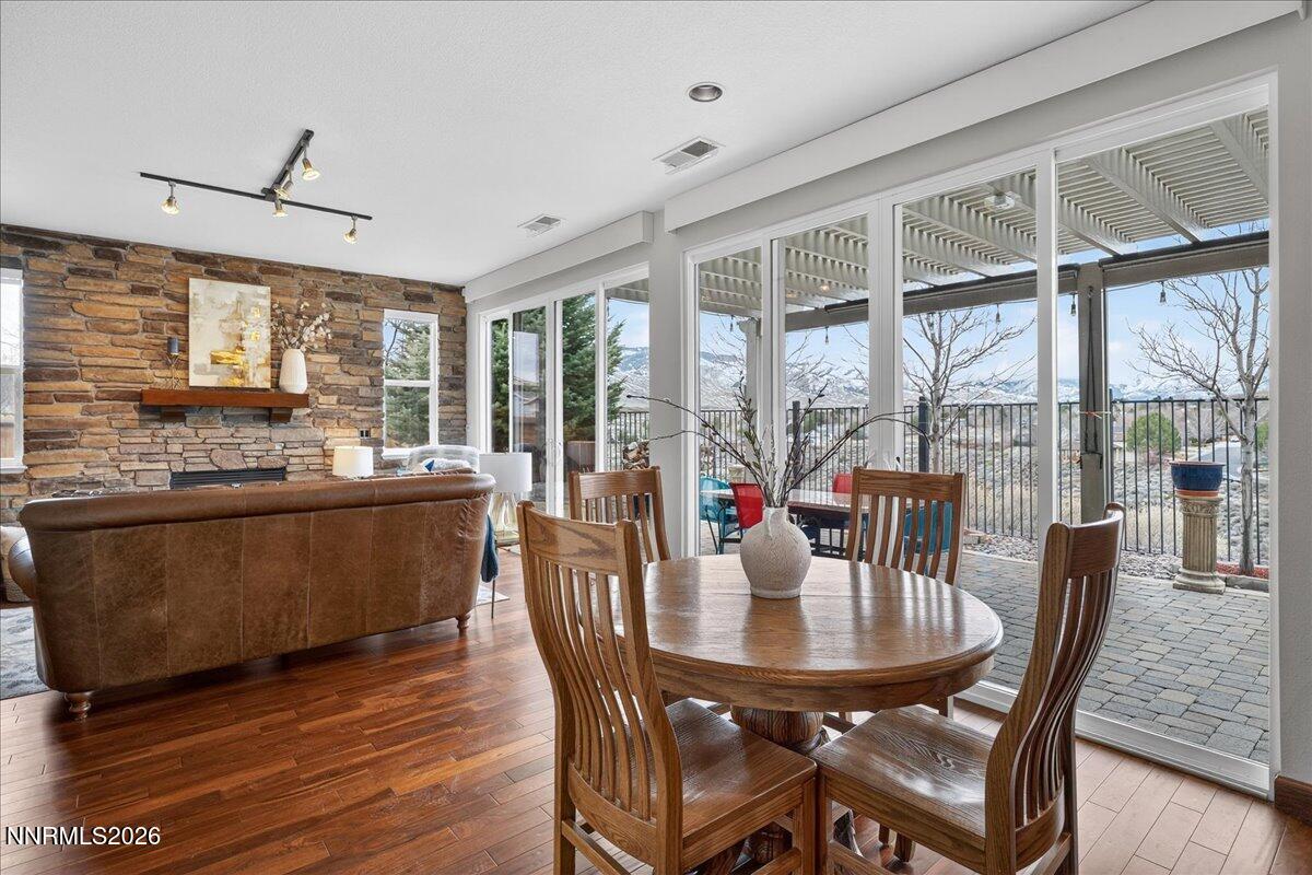 1091 Crown View Drive Reno, NV 89523 - Photo 20 of 61 21-DSC_1191