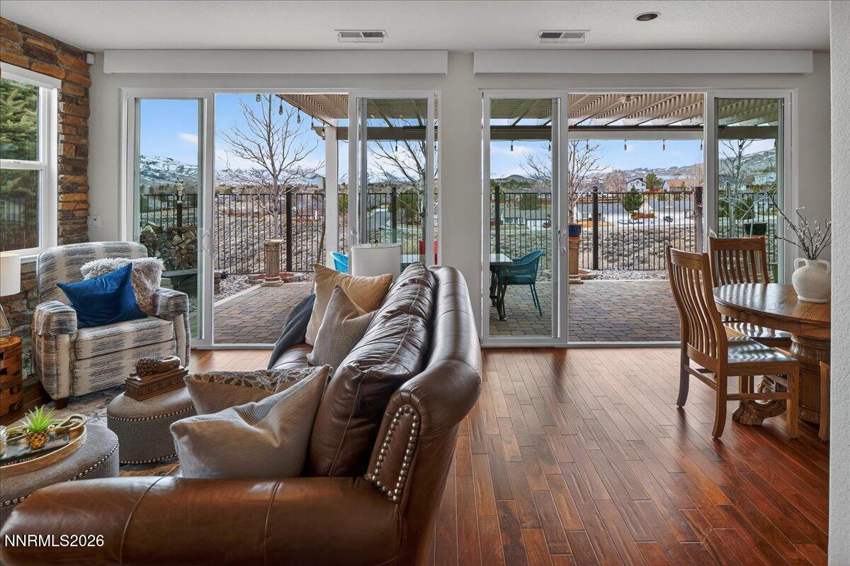 1091 Crown View Drive Reno, NV 89523 - Photo 22 of 61 23-DSC_1311