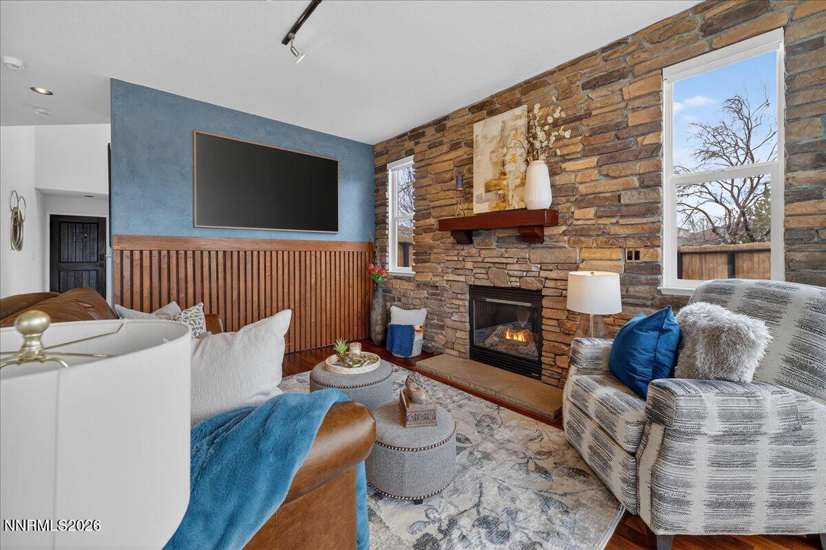 1091 Crown View Drive Reno, NV 89523 - Photo 24 of 61 25-DSC_1227