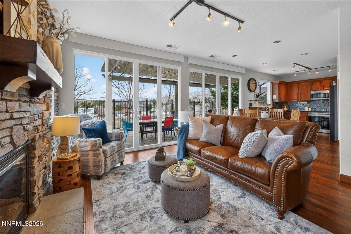 1091 Crown View Drive Reno, NV 89523 - Photo 27 of 61 28-DSC_1251