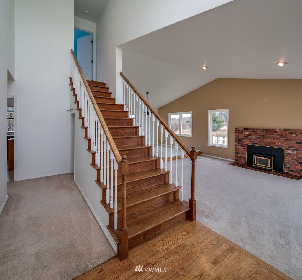 2214 East Hemmi Road Everson, WA 98247 - Photo 2 of 25 Gallery Image 2