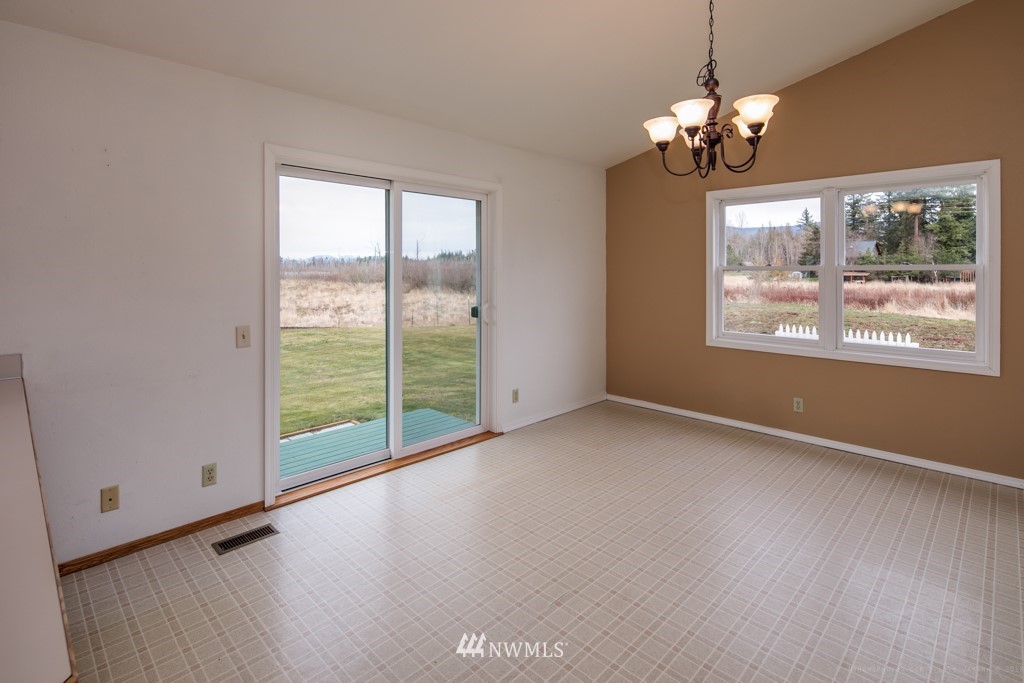 2214 East Hemmi Road Everson, WA 98247 - Photo 7 of 25 Gallery Image 7