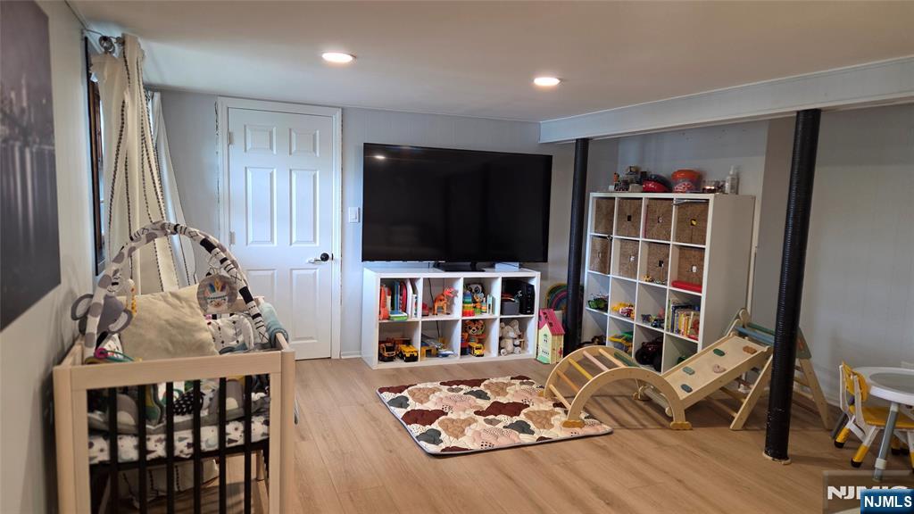 48 Knolls Road Bloomingdale, NJ 07403 - Photo 10 of 13 Gallery Image 10