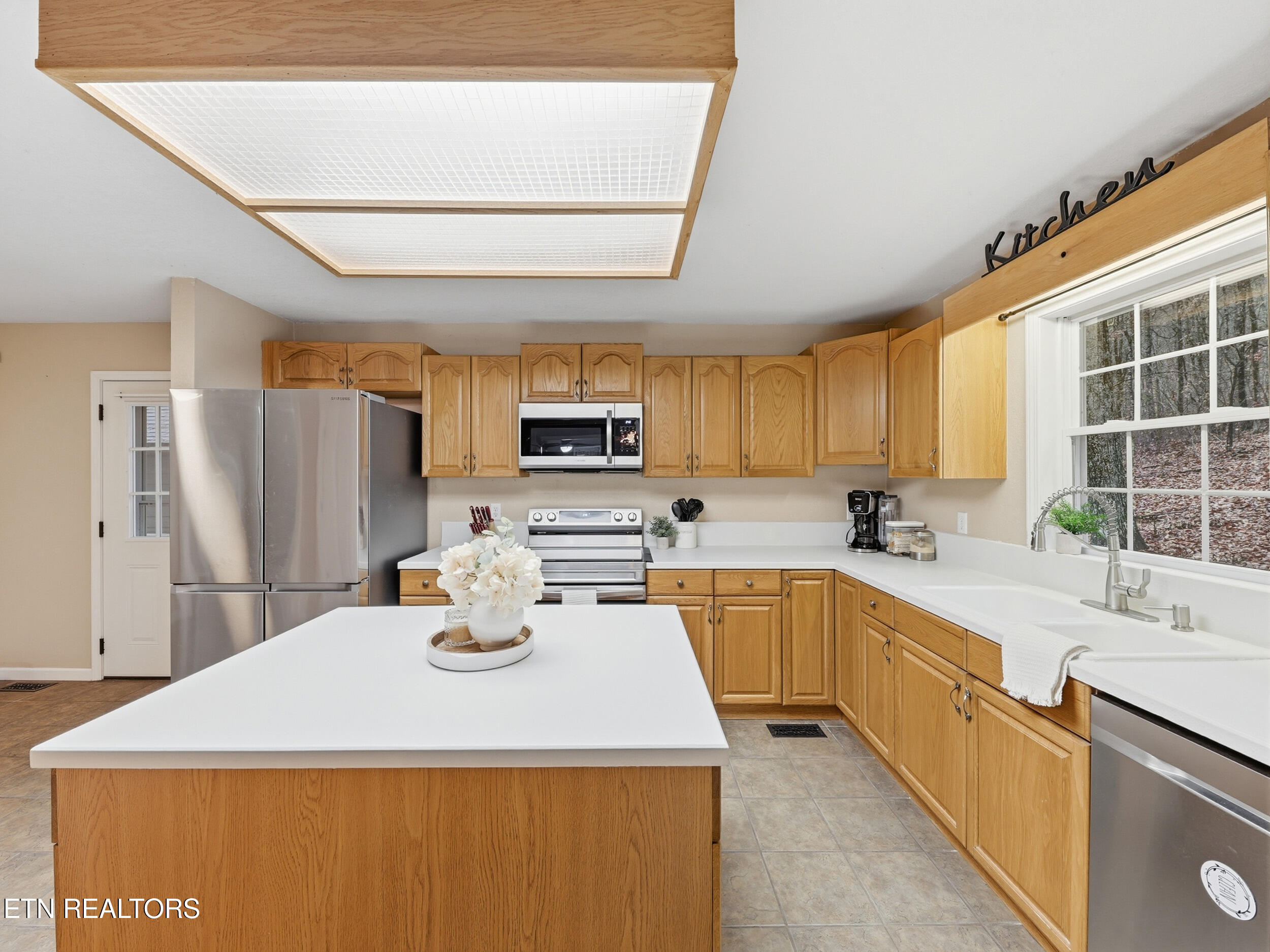 3772 Chilly Springs Road Maryville, TN 37803 - Photo 16 of 56 Large Island