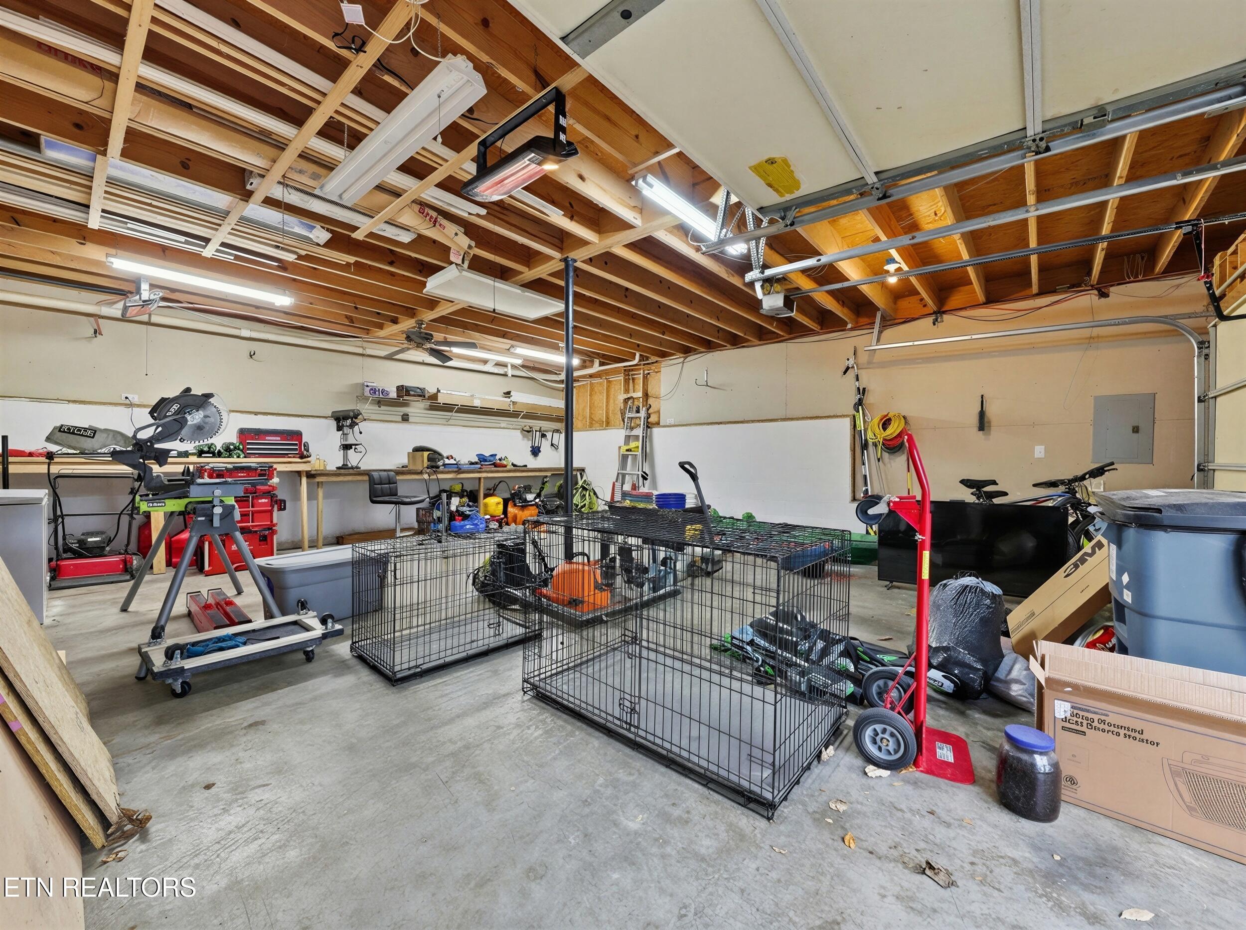 3772 Chilly Springs Road Maryville, TN 37803 - Photo 39 of 56 Large Garage