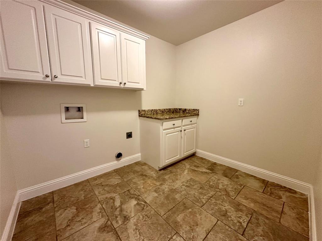 198 Bent Tree Loop Haughton, LA 71037 - Photo 29 of 32 a view of kitchen with white cabinets