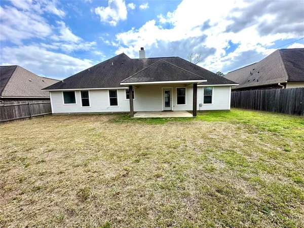 $274,900 | 198 Bent Tree Loop, Haughton, LA 71037