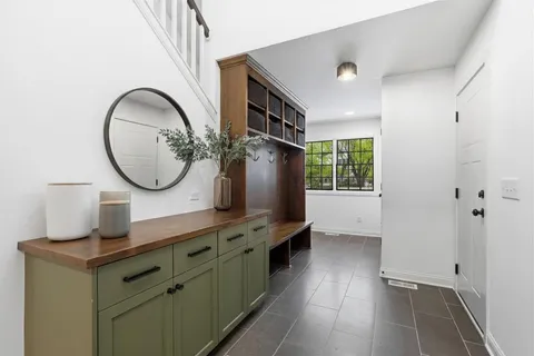 $2,250,000 | 225 Broadway Avenue North, Wayzata, MN 55391