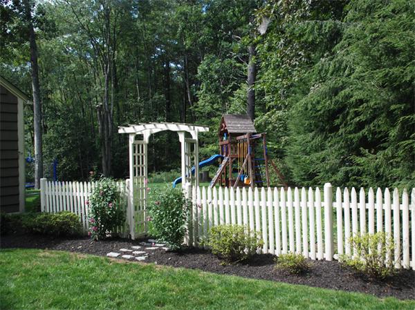 44 Meadow Road Townsend, MA 01469 - Photo 13 of 19 Gallery Image 13