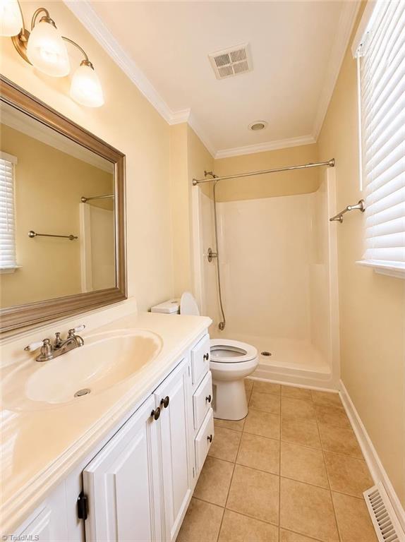 2308 Leeds Avenue High Point, NC 27265 - Photo 15 of 25