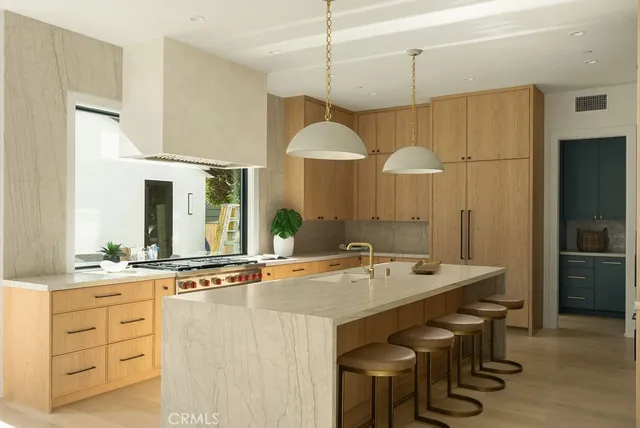 $6,435,000 | 510 Catalina Drive, Newport Beach, CA 92663